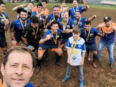 Laranjeiras do Sul conquistou o Tricampeonato do Jarcans na modalidade de Futebol sete 35+